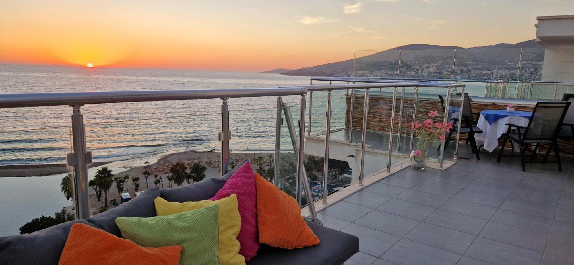 Sadet'S Penthouse Saranda Leilighet Eksteriør bilde