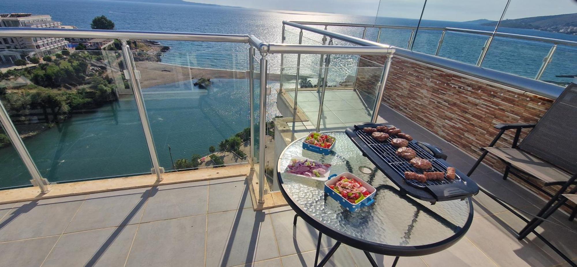 Sadet'S Penthouse Saranda Leilighet Eksteriør bilde