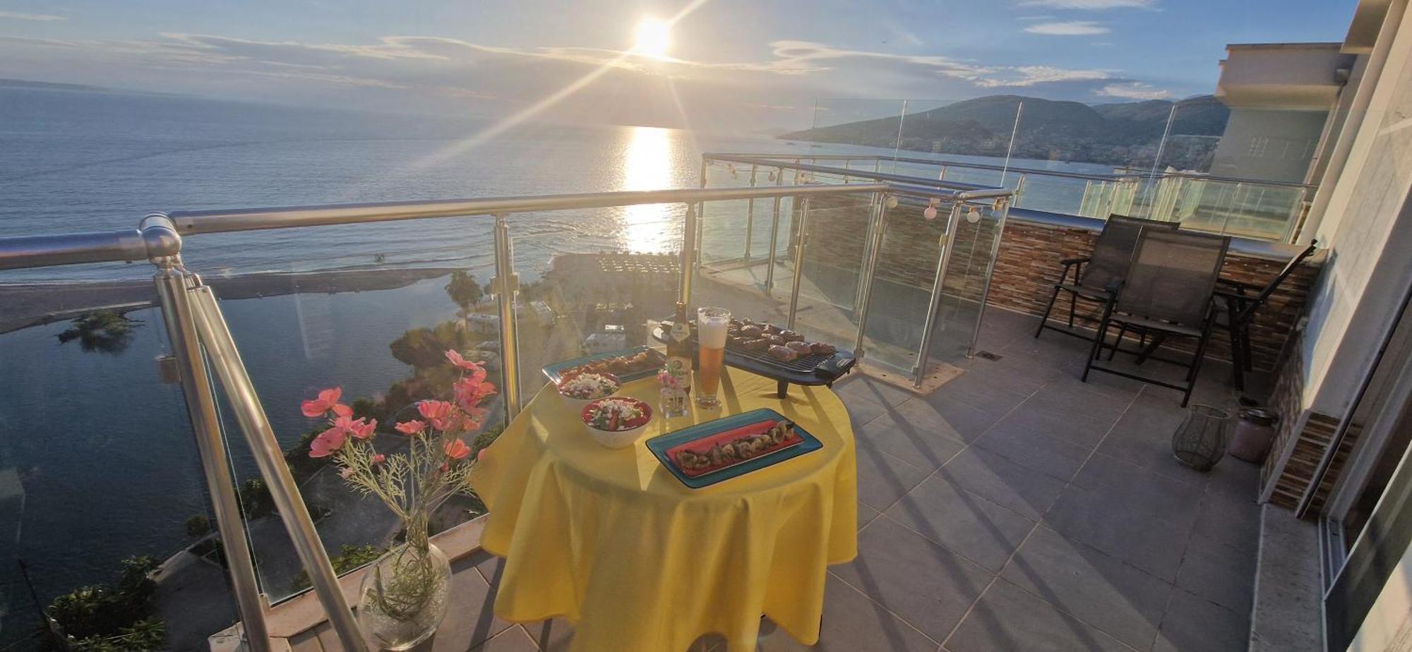 Sadet'S Penthouse Saranda Leilighet Eksteriør bilde